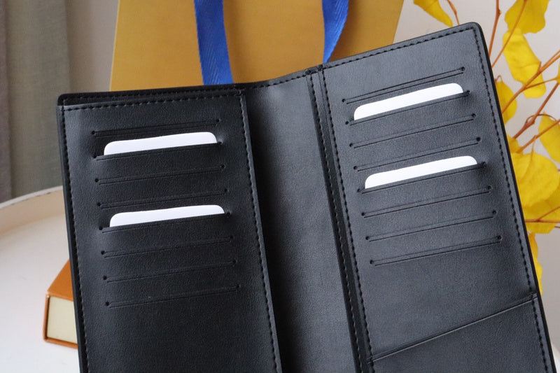 COZY - LOV Wallets - 496