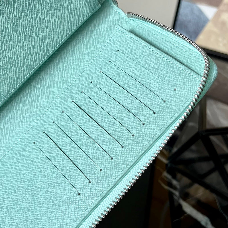 COZY - LOV Wallets - 074