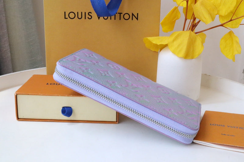 COZY - LOV Wallets - 502