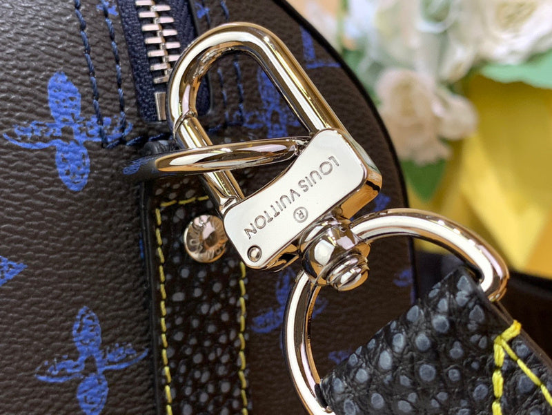 JB - LOV Travel Bags - 045