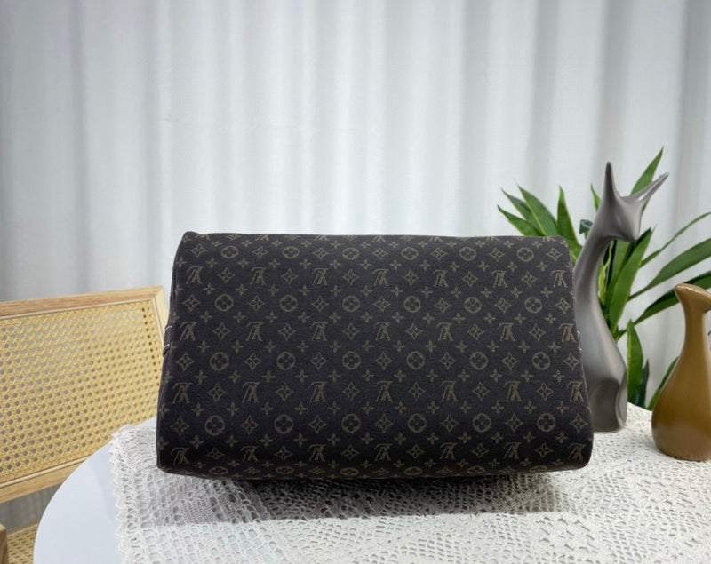 JB - LOV Travel Bags - 028