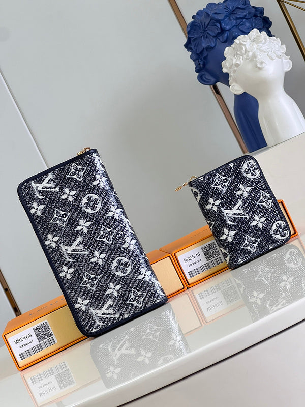 COZY - LOV Wallets - 063