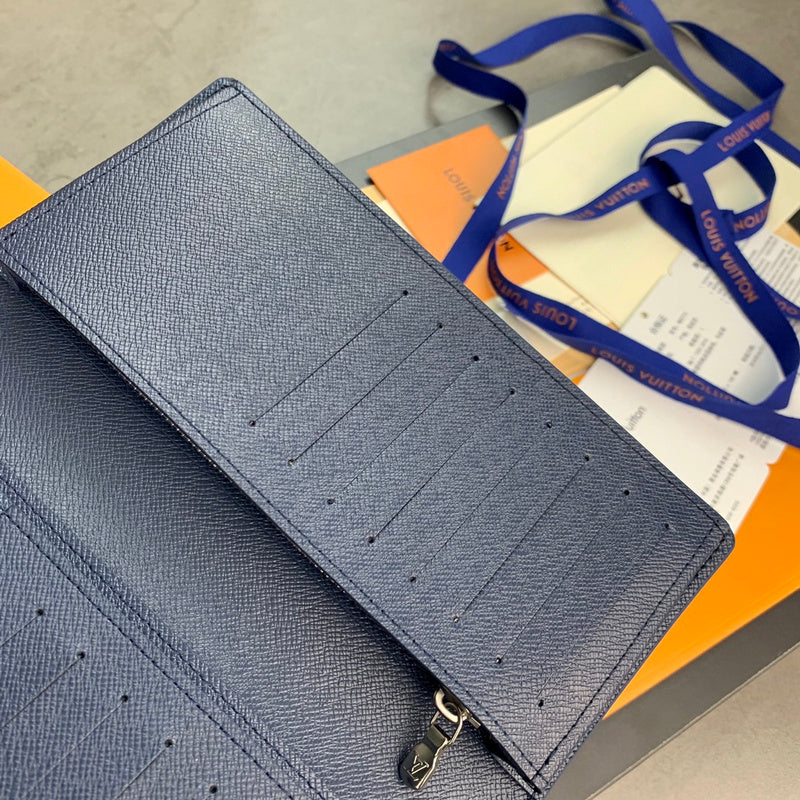 COZY - LOV Wallets - 446