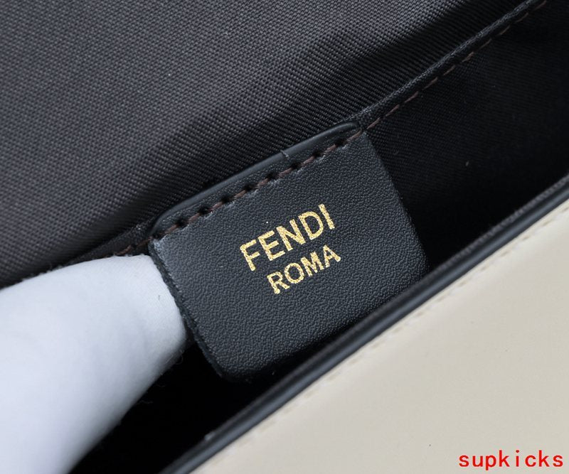 COZY BAGS - Mix Wallets - 547