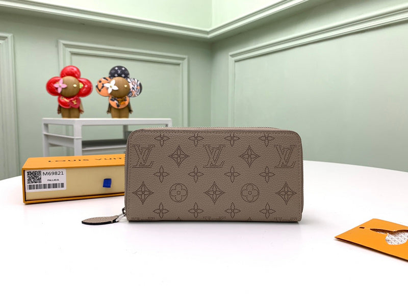 COZY BAGS - LOV Wallets - 525