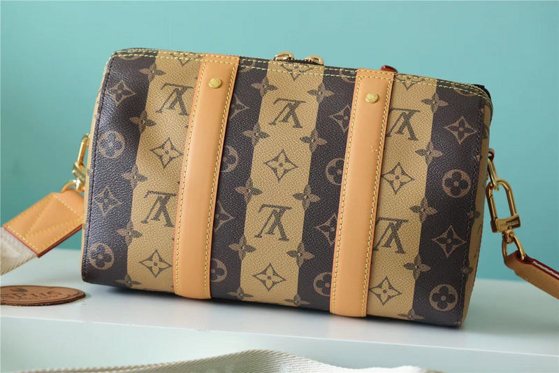 JB - LOV Travel Bags - 207