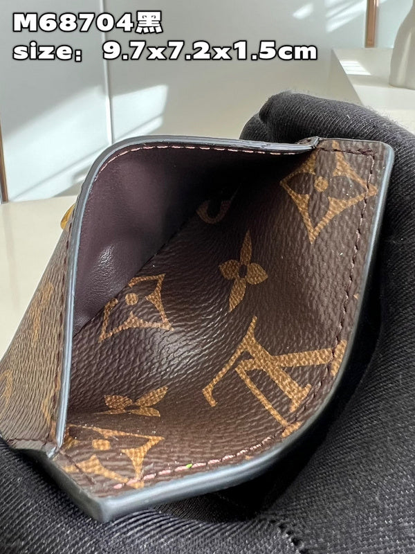 COZY - LOV Wallets - 424