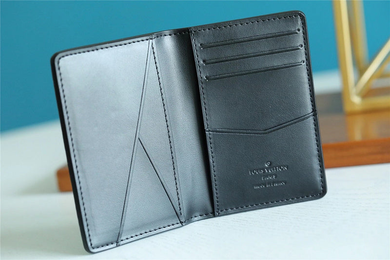 COZY BAGS - LOV Card Case - 121