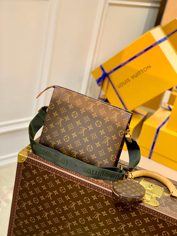 COZY - LV Bags - 1819
