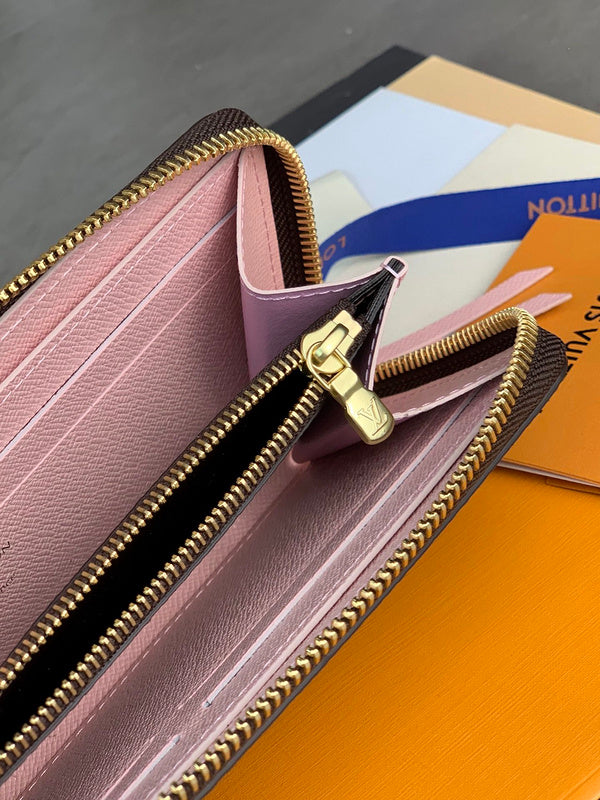 COZY - LOV Wallets - 168