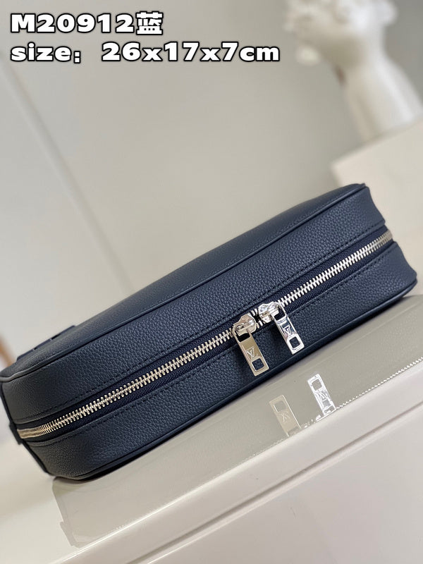COZY - LOV Wallets - 385