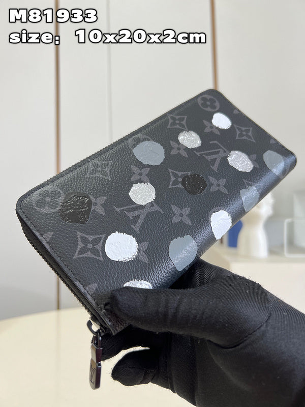 COZY - LOV Wallets - 288