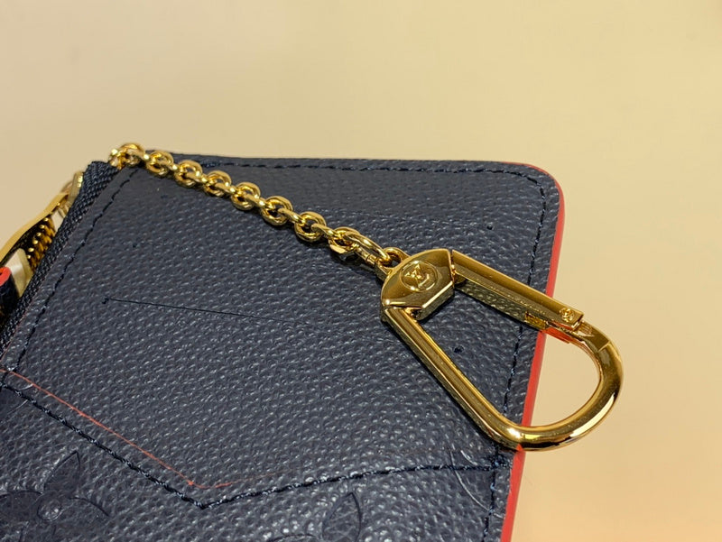 COZY - LOV Wallets - 236