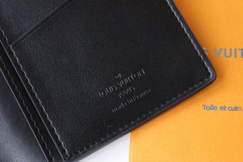 COZY - LOV Wallets - 496