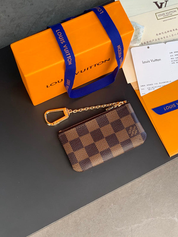 COZY - LOV Wallets - 463