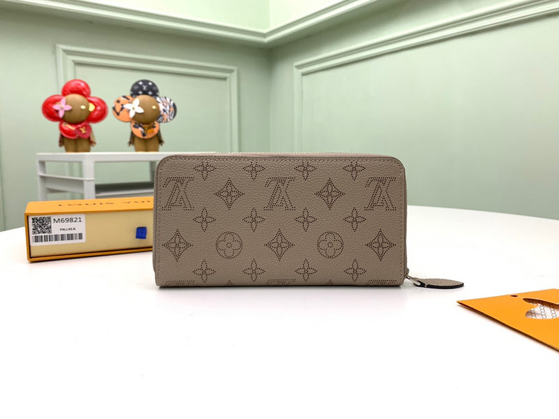 COZY BAGS - LOV Wallets - 525