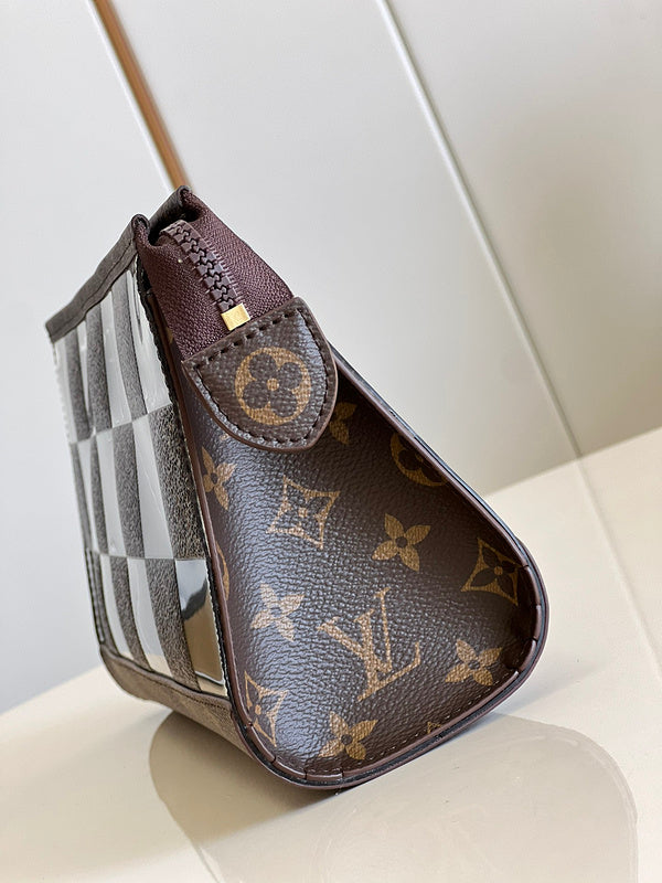 COZY - LOV Wallets - 413