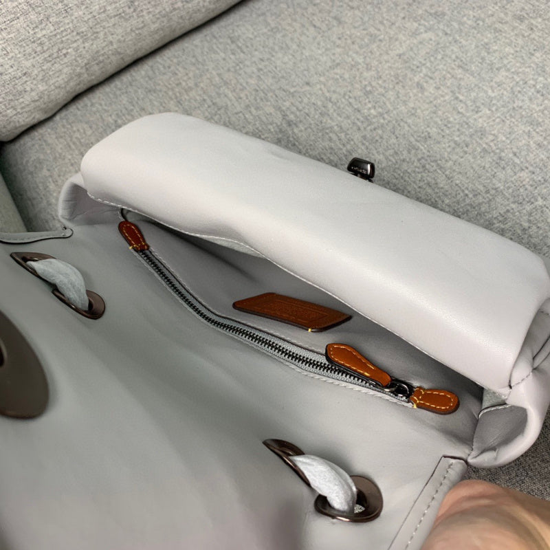 COZY - CAH Bags - 440