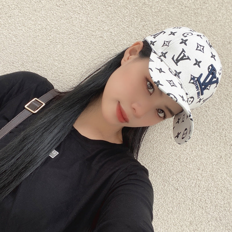 COZY BAGS - LOV Hats & Caps - 097