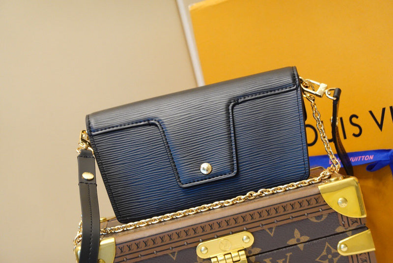 COZY BAGS - LOV Bags - 2004
