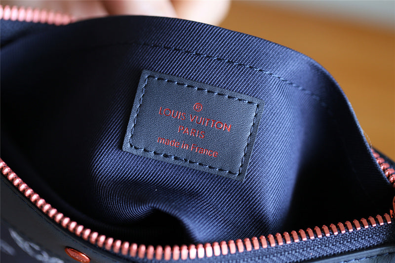 COZY BAGS - LOV Card Case - 149