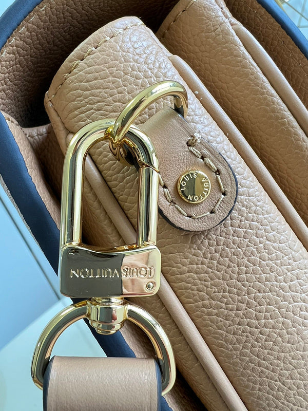 COZY - LV Bags - 1938