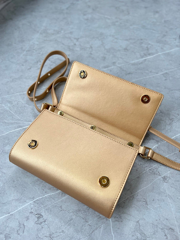 COZY - DAG Bags - 155