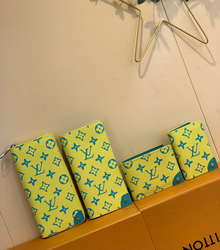 COZY - LOV Wallets - 203