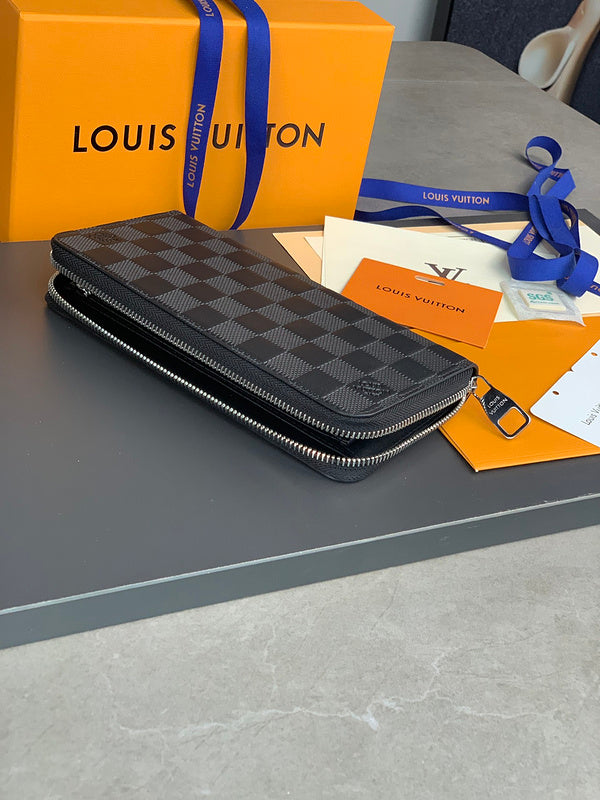 COZY - LOV Wallets - 246