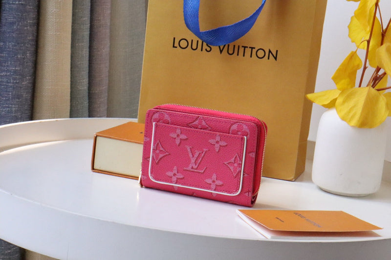COZY - LOV Wallets - 479
