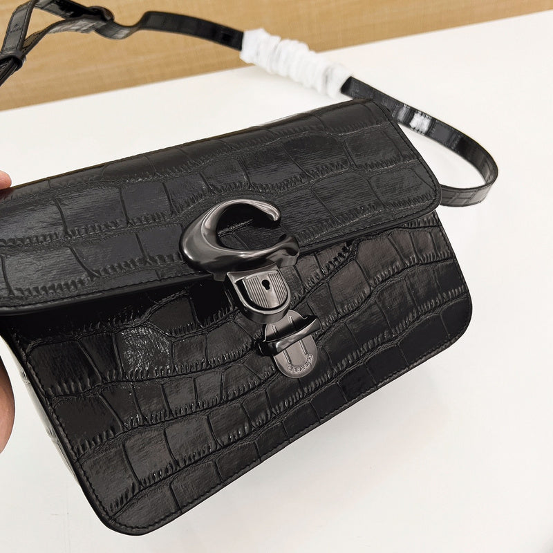 COZY - CAH Bags - 539