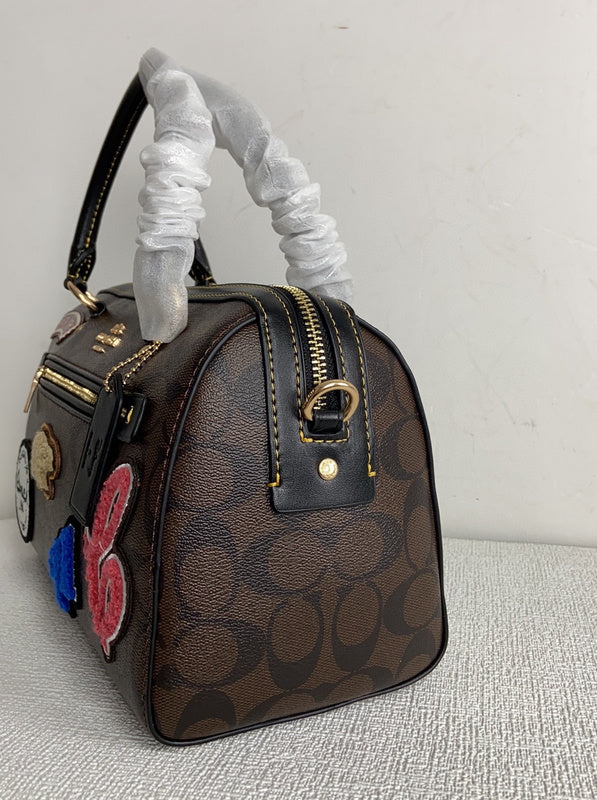 COZY - CAH Bags - 230