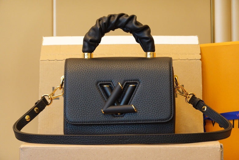 COZY BAGS - LOV Bags - 2013