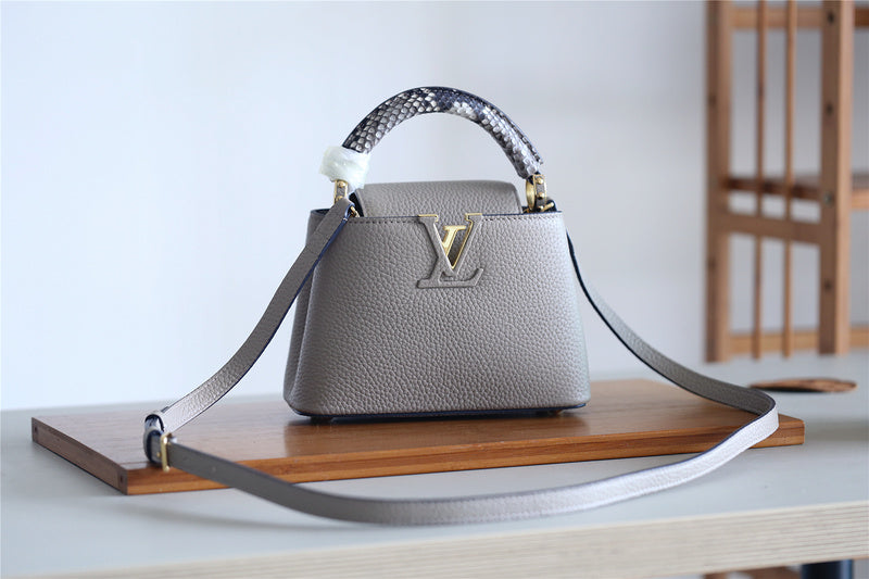 COZY - LOV Lady Bags - 1961