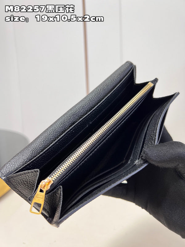 COZY - LOV Wallets - 193
