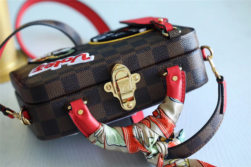 COZY - LOV Lady Bags - 1973