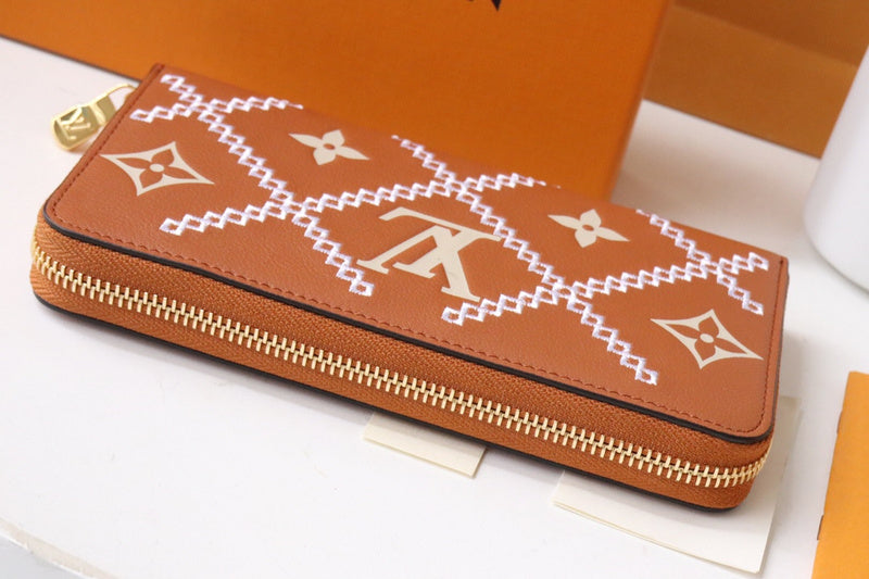 COZY BAGS - LOV Wallets - 652