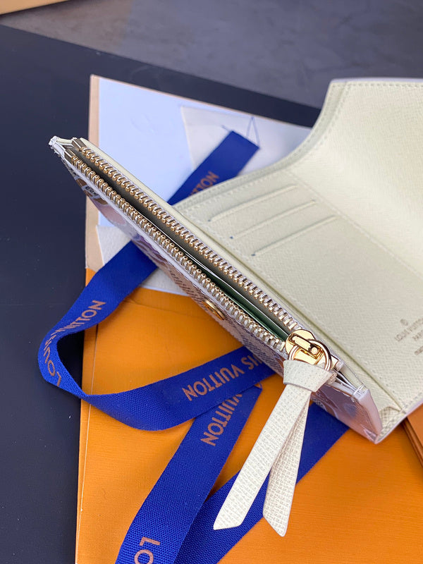 COZY - LOV Wallets - 232