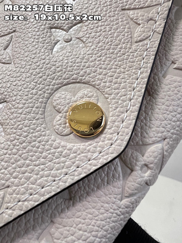 COZY - LOV Wallets - 184