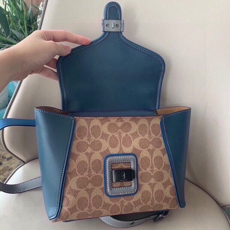 COZY - CAH Bags - 541