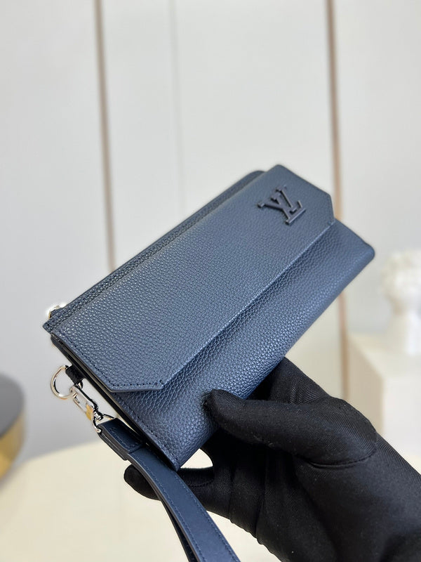 COZY - LOV Wallets - 412