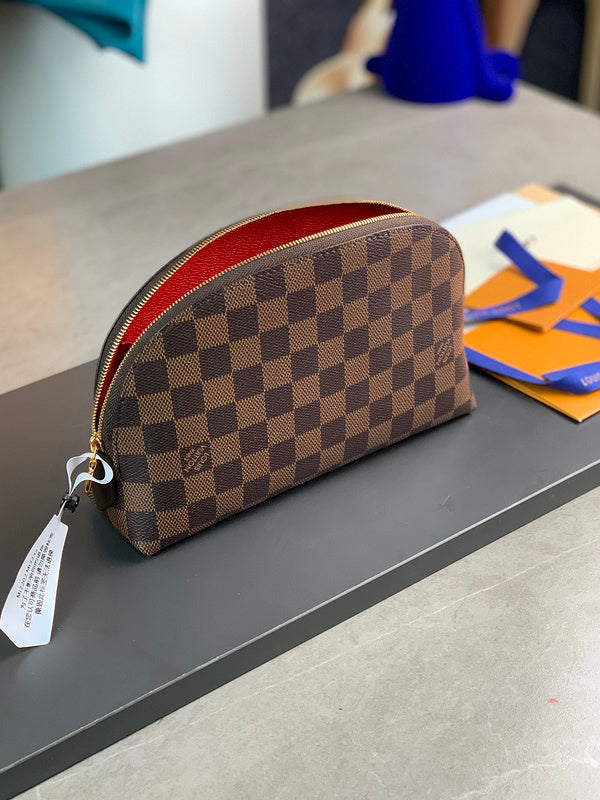 COZY - LOV Wallets - 286