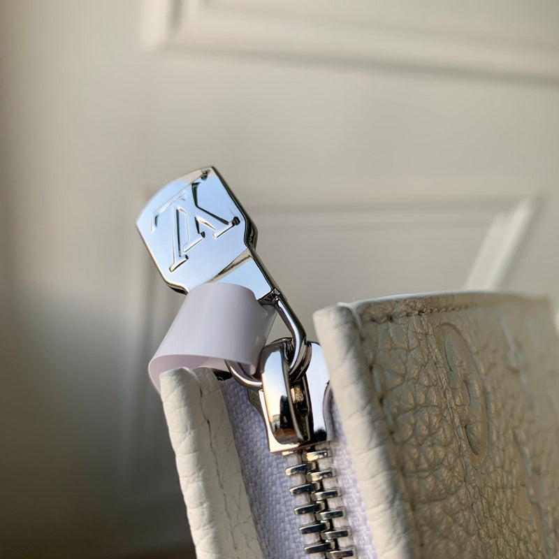 COZY - LOV Wallets - 378