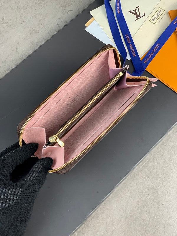 COZY - LOV Wallets - 164