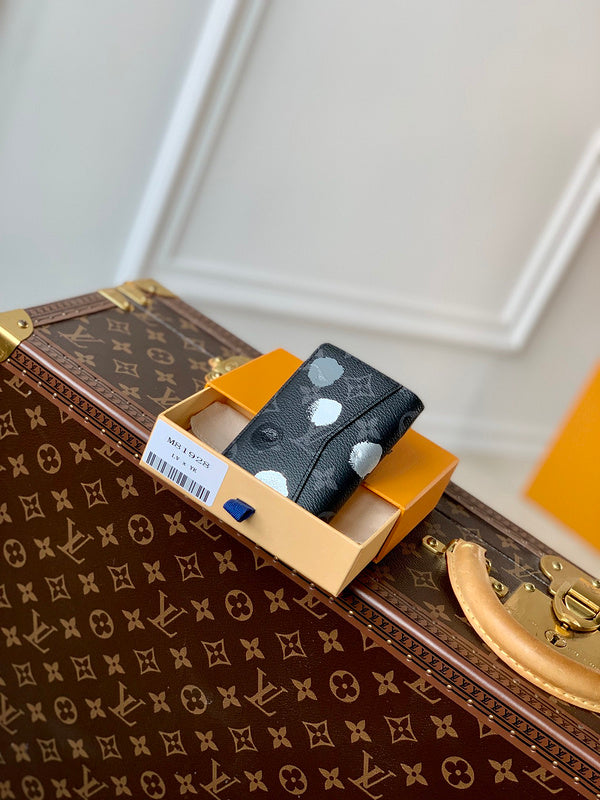 COZY - LOV Wallets - 293