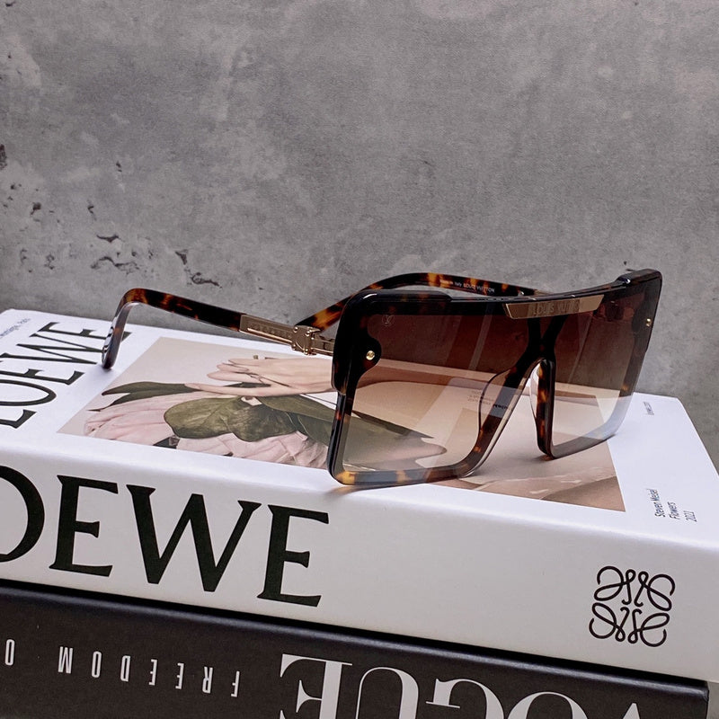 JB - LOV Sunglasses - 103