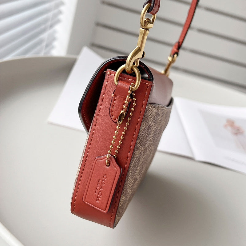 COZY - CAH Bags - 584