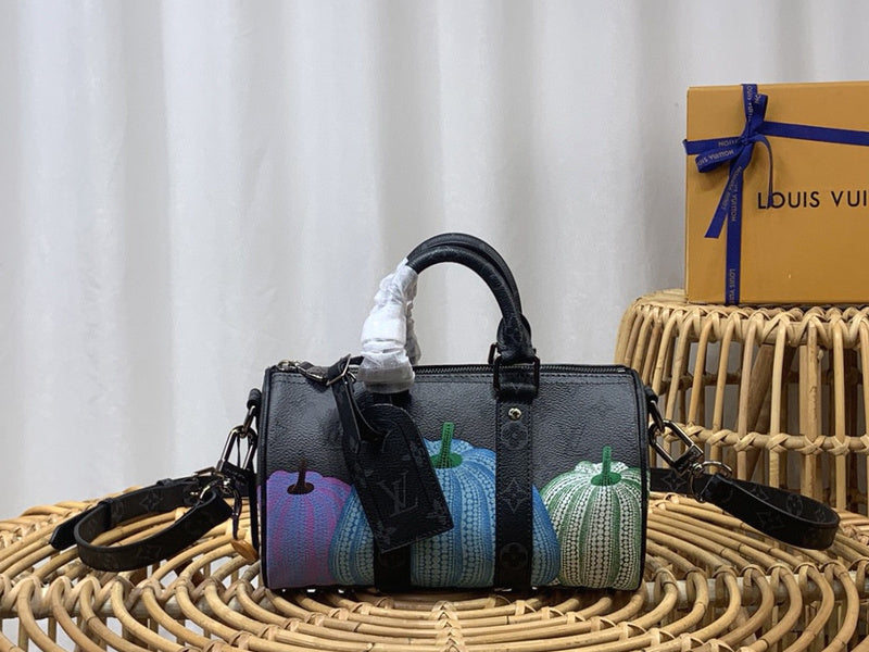JB - LOV Travel Bags - 044