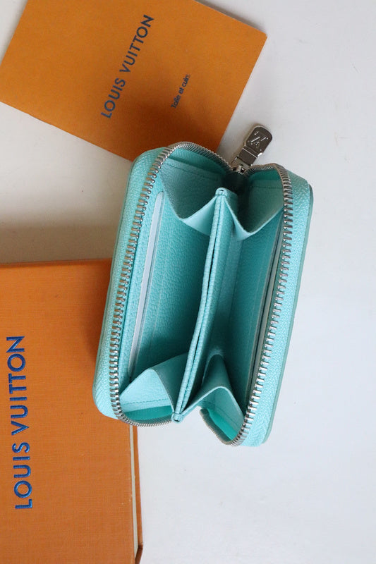COZY - LOV Wallets - 486