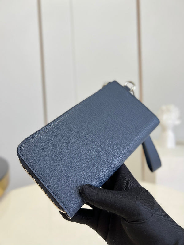COZY - LOV Wallets - 412
